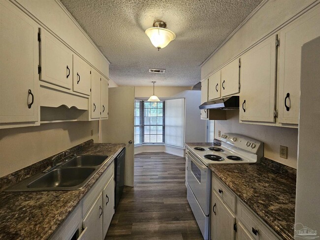 Photo - 4417 Eastpointe Dr