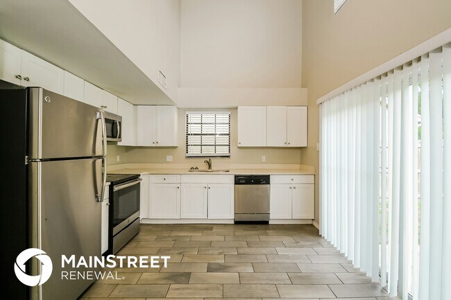 Photo - 604 Breezeway Ct