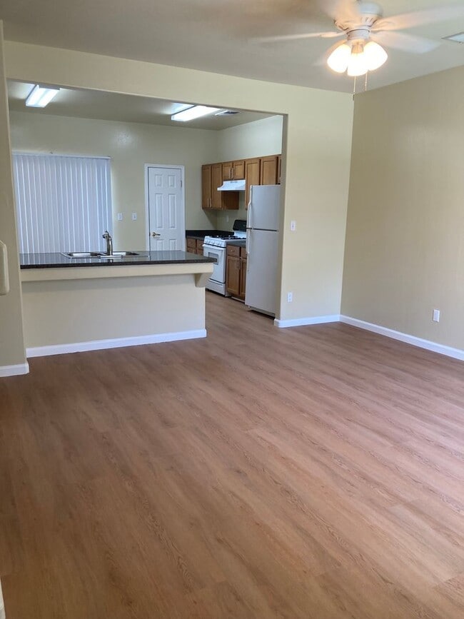 12906 Merlot Dr Unidad C