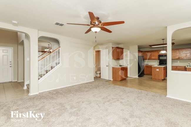 Photo - 315 Donalan Dr