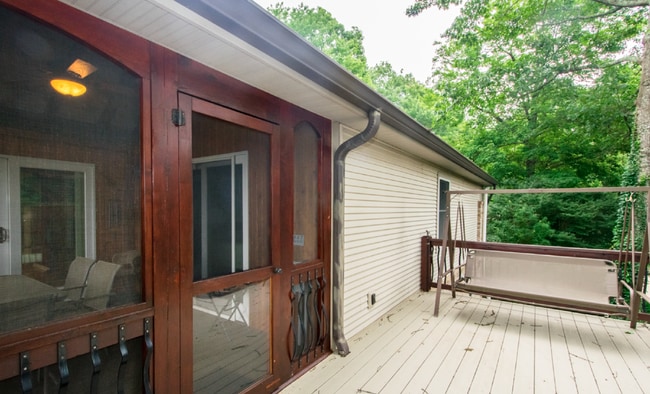 Photo - 4 Bedroom 3 Bathroom Home Furnished home