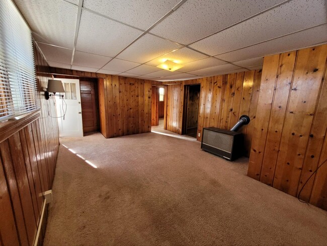 Photo - 2120 Russell Ave