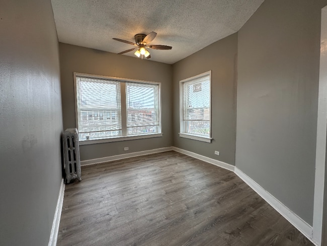 Photo - 6633 S Ellis Ave Unidad 6631-3