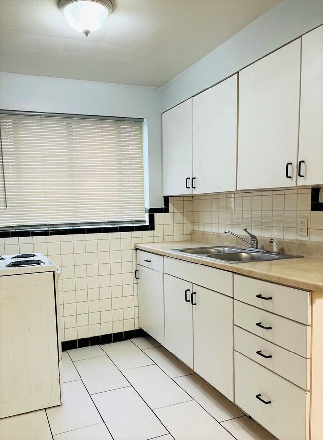 Interno - 1623 Summit Rd Unidad 1