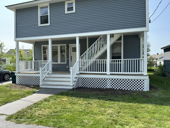 Building Photo - 13 Atlantic Ave Unit 2