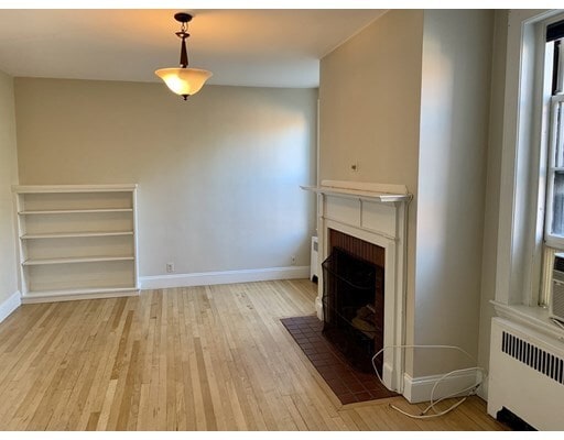 Building Photo - 82 Mount Vernon St Unit 41