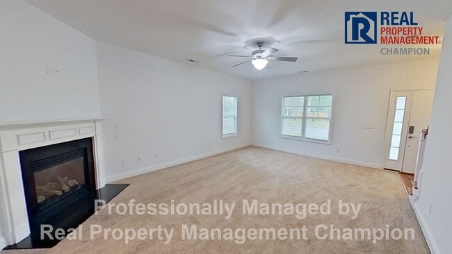 Photo - Large Home Near Camp Lejuene and Stone Bay