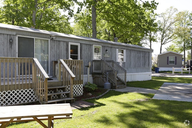 Photo - Hidden Oaks Mobile Home Park