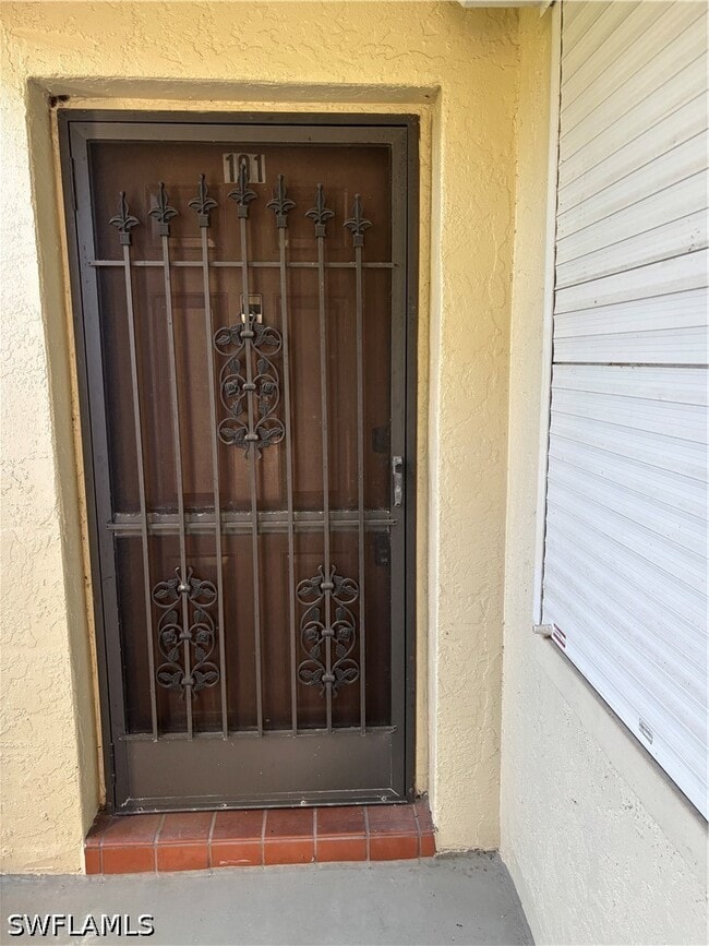 Photo - 9285 Lake Park Dr Unit 101