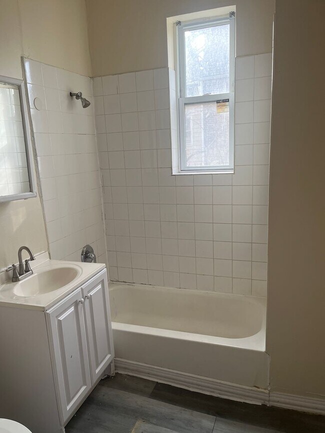 1243 S Karlov Ave Unit 1