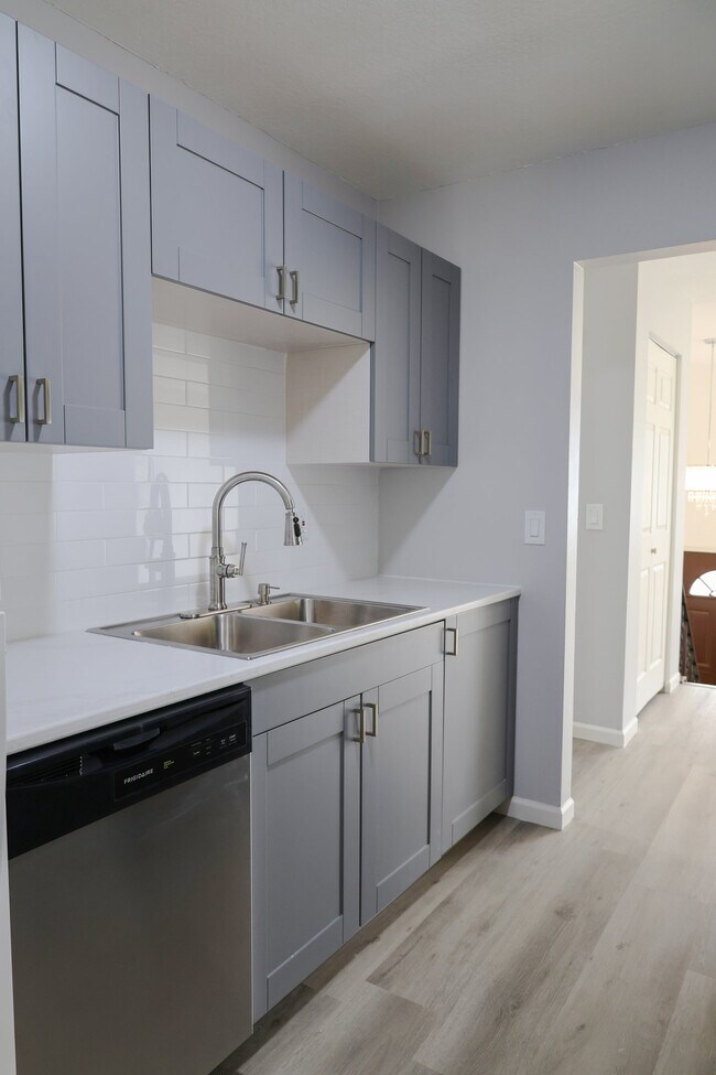 7521 Brunswick Ave N Unit 7521