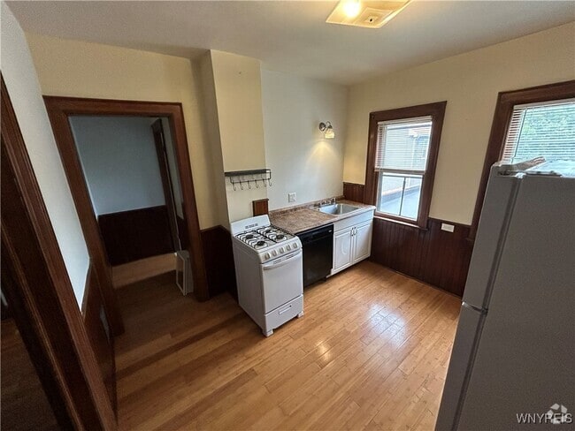 Building Photo - 411 Breckenridge St Rental