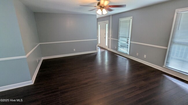 Photo - 709 Spring Run Rd