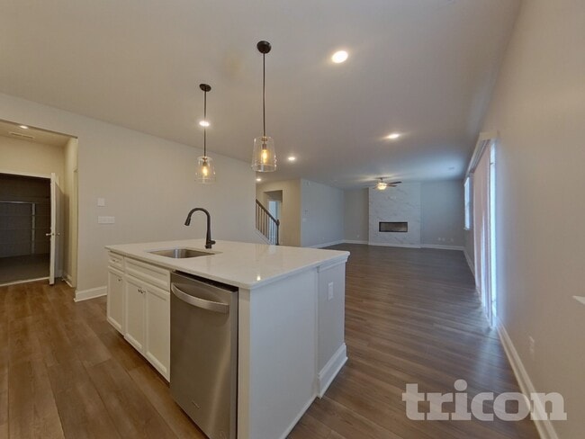 Photo - 80 Leyland Ct