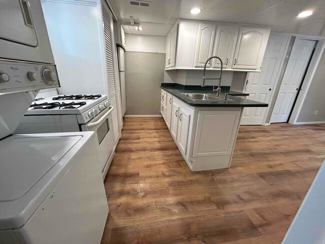 Building Photo - 2019 W Cucharras St Rental