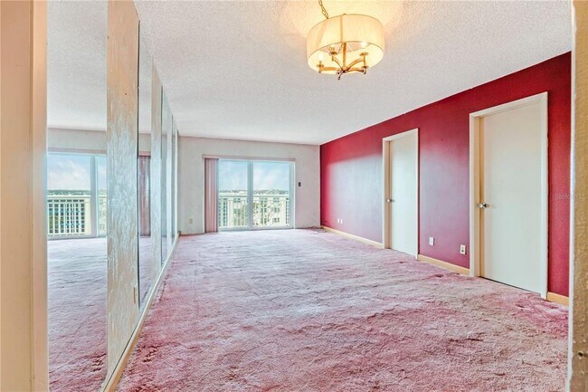 100 Silver Beach Ave Unit 816