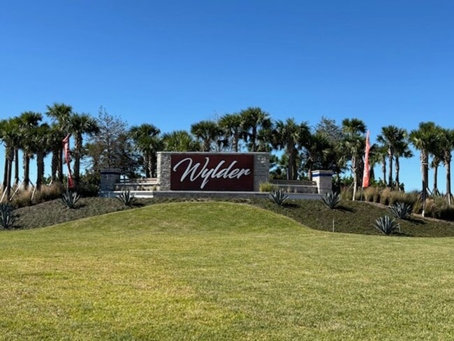 Photo - Brystol at Wylder