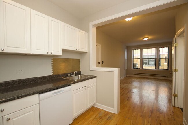 Photo - 7235 W Barry Ave Unit A4