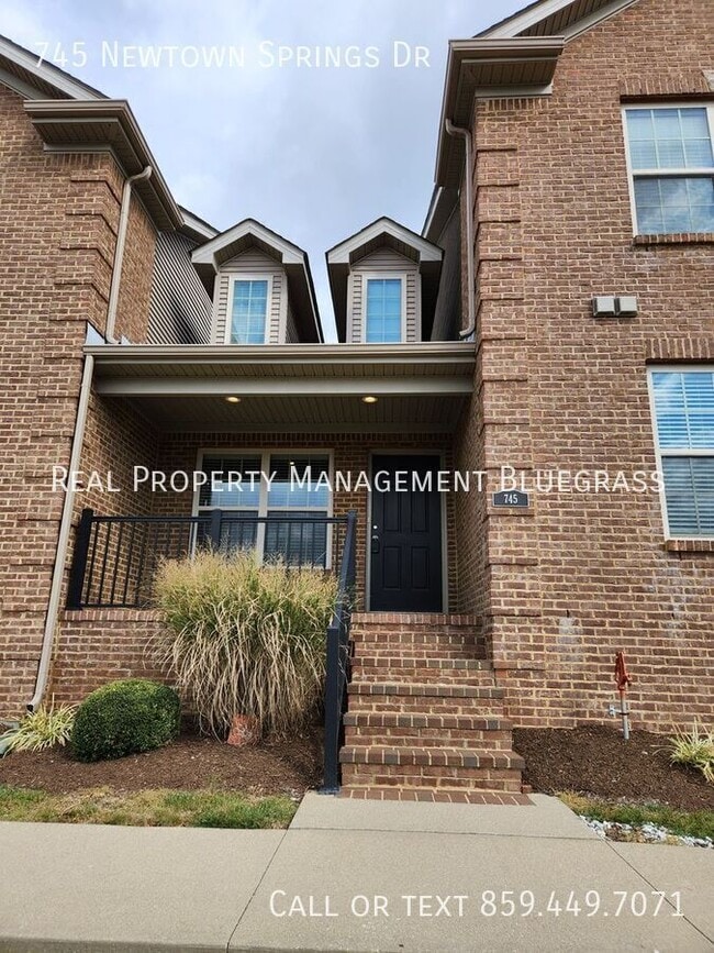 Building Photo - 745 Newtown Springs Dr