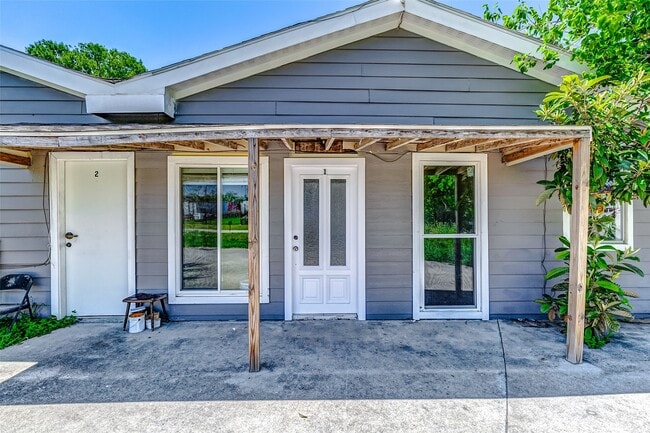 Photo - 6223 Lavender St