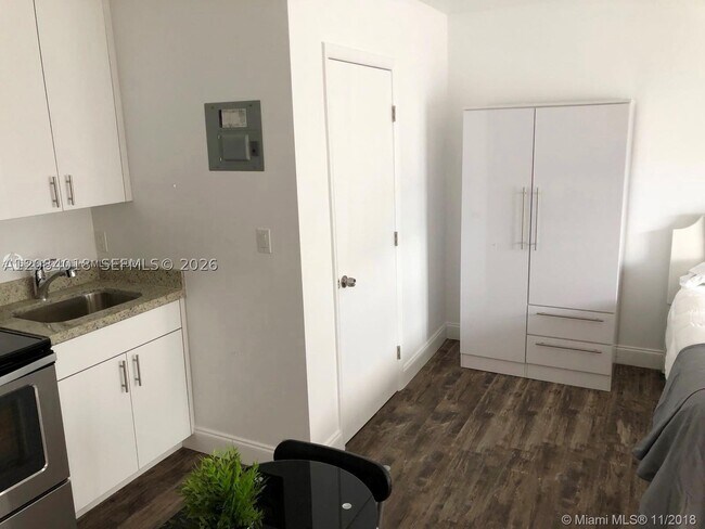 Photo - 2344 W Flagler St Unit 1