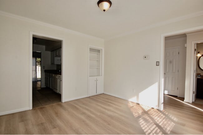 Photo - 937 Welch Cir