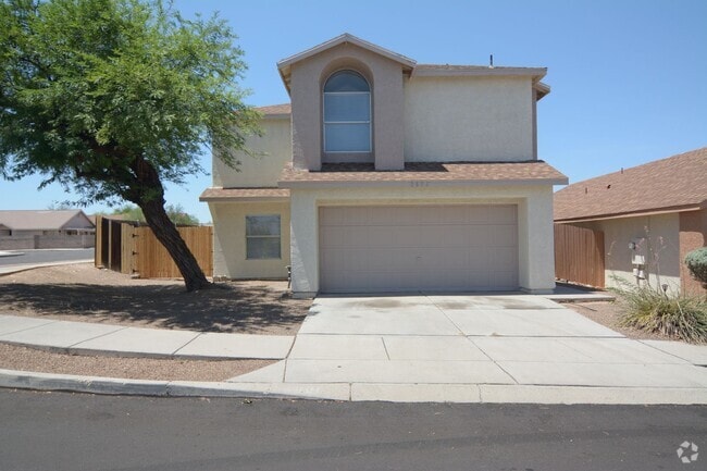 Building Photo - Remodeled 3 Bedroom 2.5 Bath House! West T...