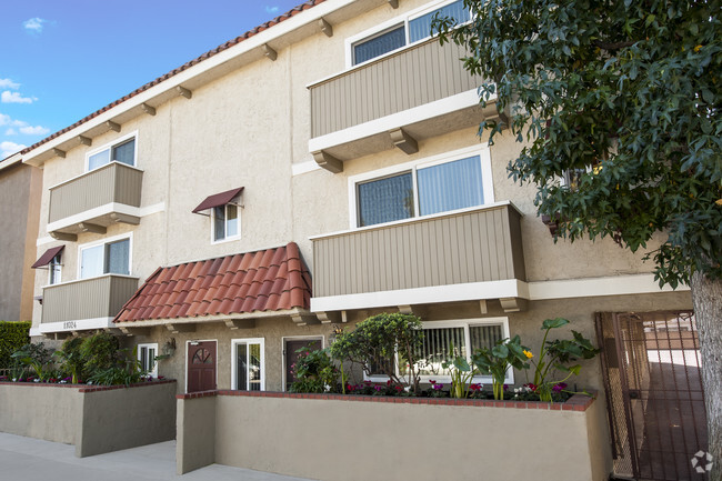 Building Photo - The Arbor Rental