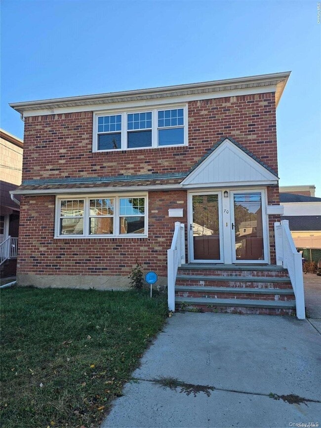 Photo - 70 E Valley Stream Blvd Unidad 2