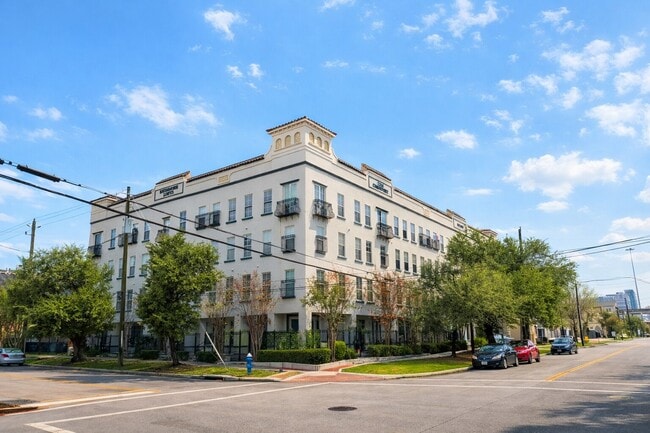 Photo - 2216 Chenevert St Unit 6