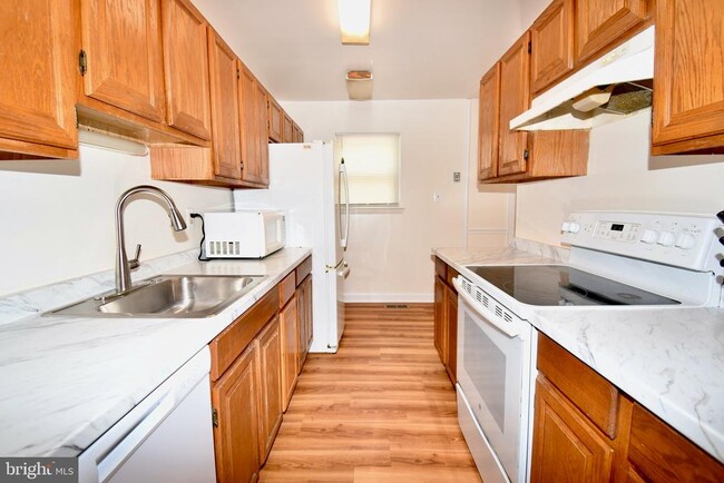 Photo - 25253 Conrad Ct