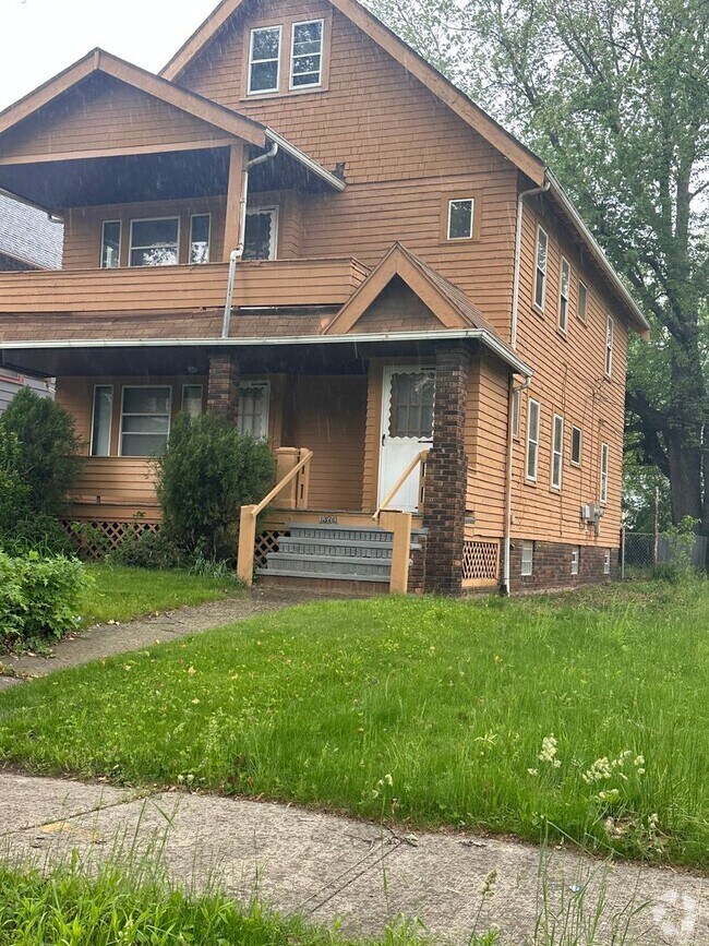 Building Photo - 13501 4th Ave Unit UP Rental