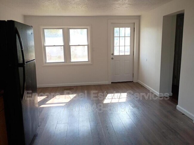 Photo - 472 New Haven Ave