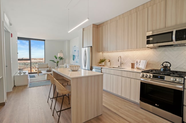 Photo - 508 S Damen Ave