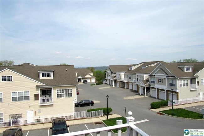 Photo - 929 Eden Terrace