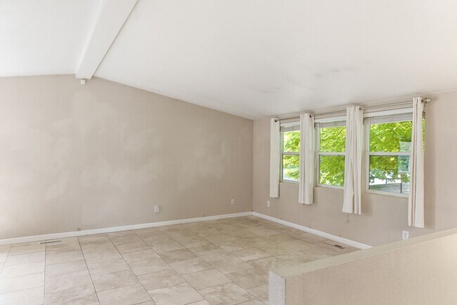 Photo - Spacious and versatile 6-bedroom, 2-bath split-level home