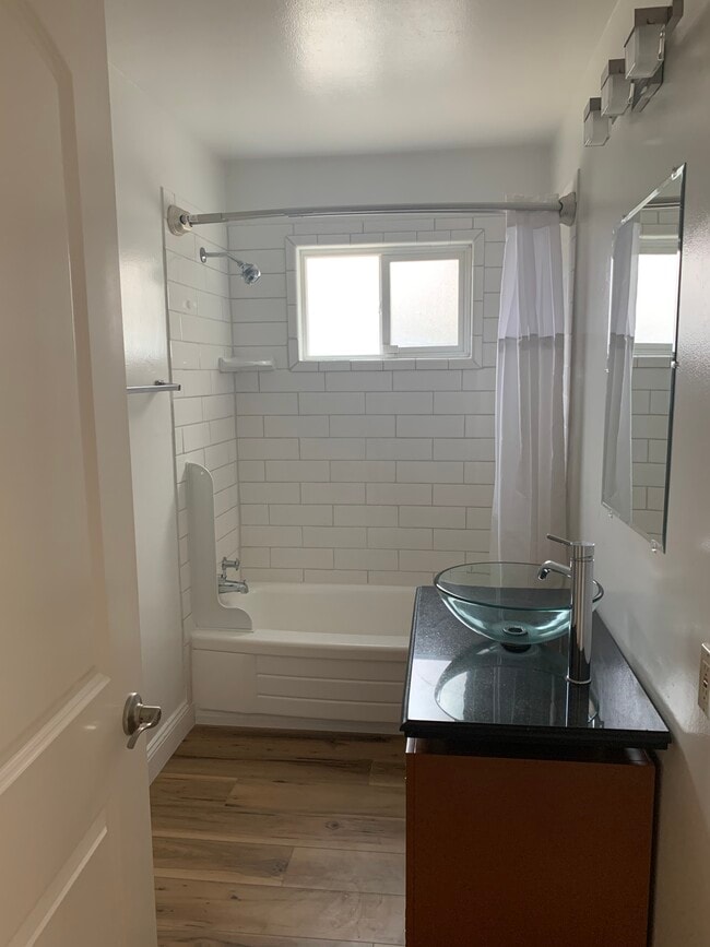 Photo - 1442 Bassett Dr