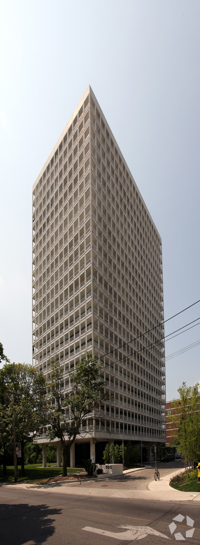 Building Photo - Tower Hill East