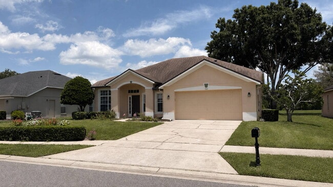 Photo - "Stunning 4-Bedroom Lake View Home in Oviedo – Spacious 2,132 Sq Ft Retreat!"