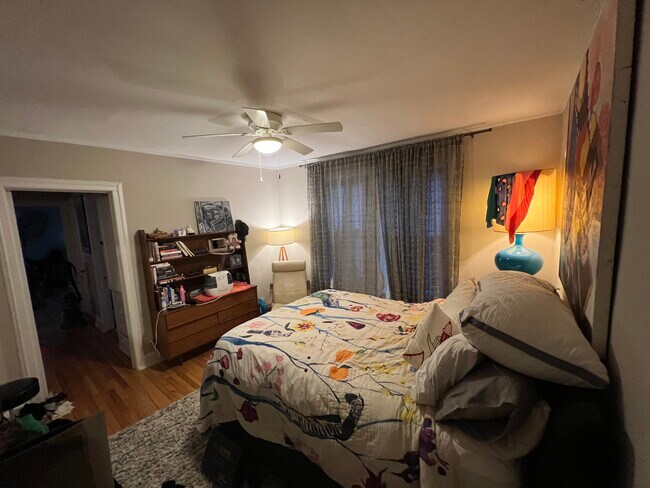 Photo - 1232 W Jarvis Ave Unit 1s