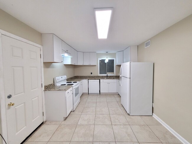 Photo - MOVE IN SPECIAL: Waived $350 Cleaning Fee!...