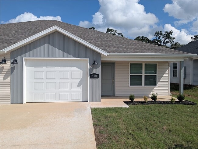 Building Photo - 6607 NW Altus St