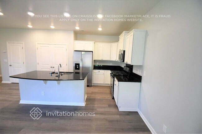 Photo - 511 Rosewood Dr SW