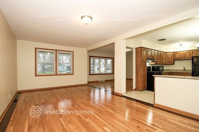 Photo - 18829 Greenbay Ave