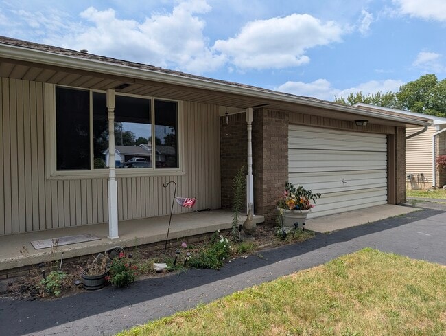 Photo - 168 McCatty Dr
