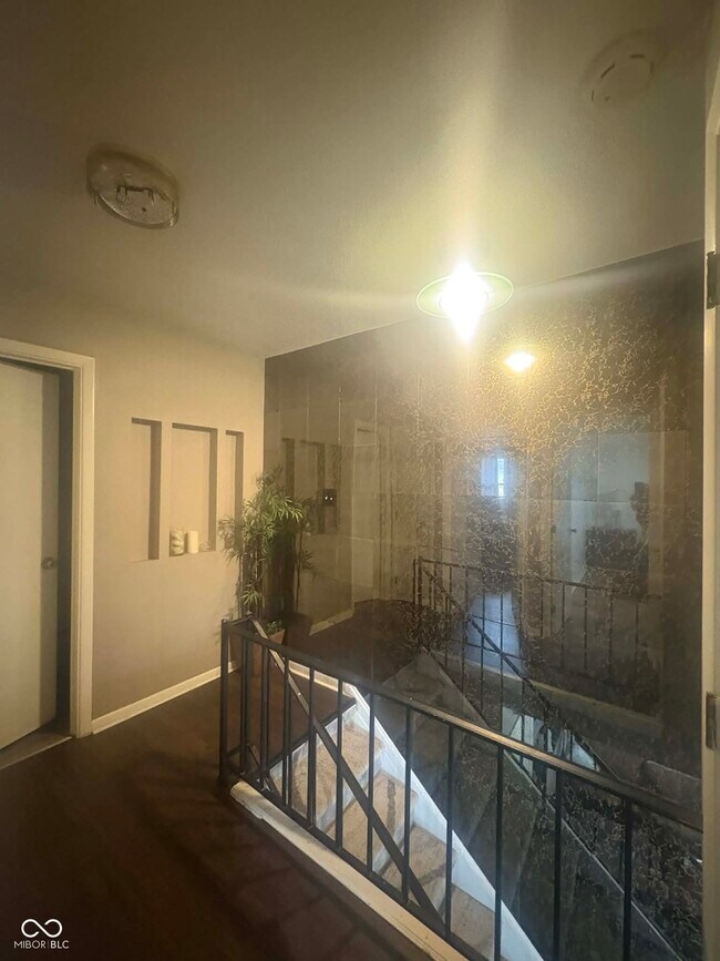 Photo - 6492 Lupine Terrace