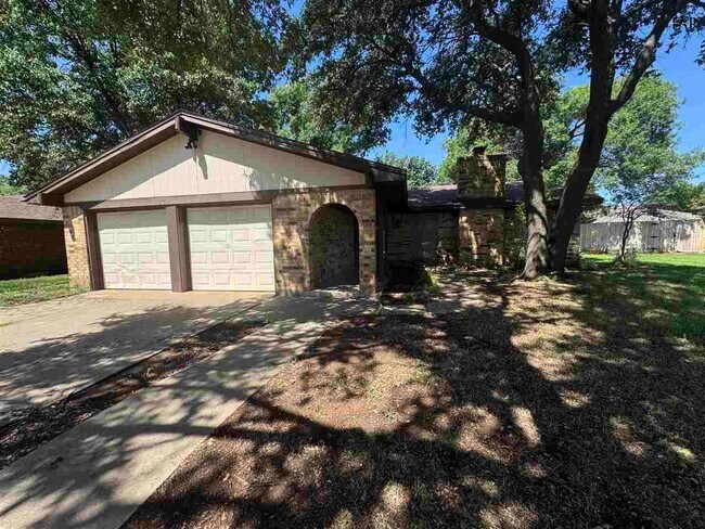 Photo - 3002 Cromwell Ave Casa