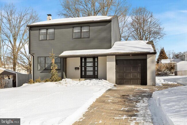 Photo - 17 McLaughlin Dr