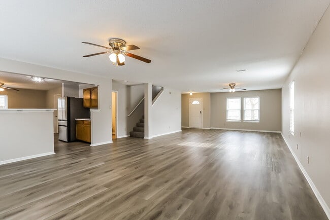 Photo - 8158 Retreat Ln