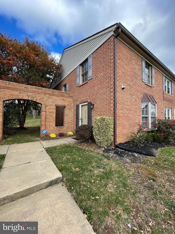 Photo - 5737 Independence Cir Townhome